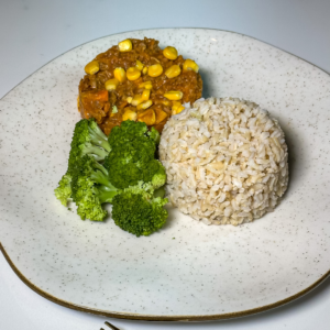 Carne moída a jardineira com arroz integral e brócolis (300g)