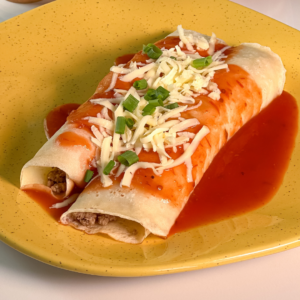 Panqueca de carne ao sugo coberta com queijo (300g)